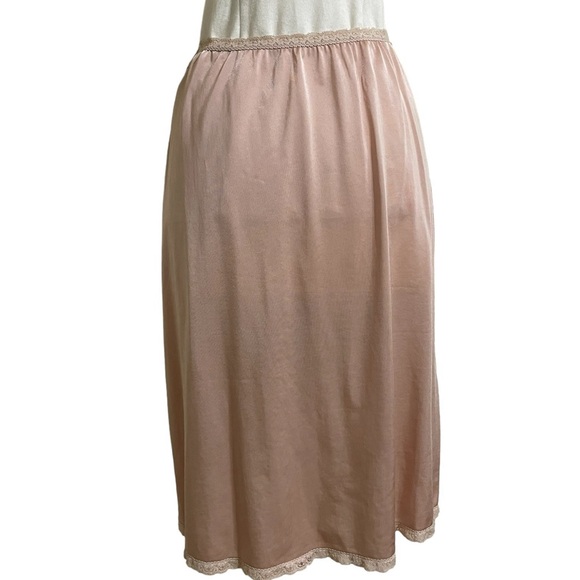 Vintage Women’s Tan Lace Trimmed Midi Half Slip Lingerie Foundation - Picture 7 of 11